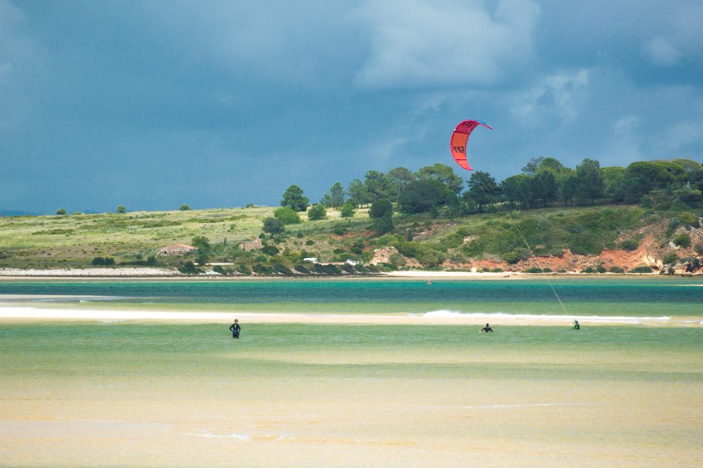 Kitesurfen in Portugal / Algarve, Kiteurlaub mit SUP & Surf